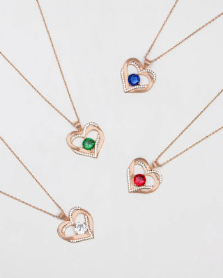 barvy šperků - barevné náhrdelníky
